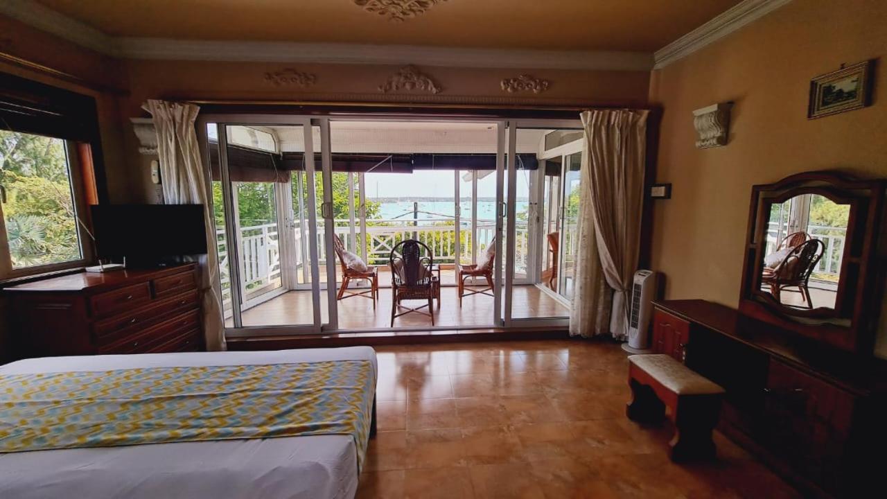 Beachfront Penthouse With Panoramic Ocean View Гран-Бе Екстер'єр фото